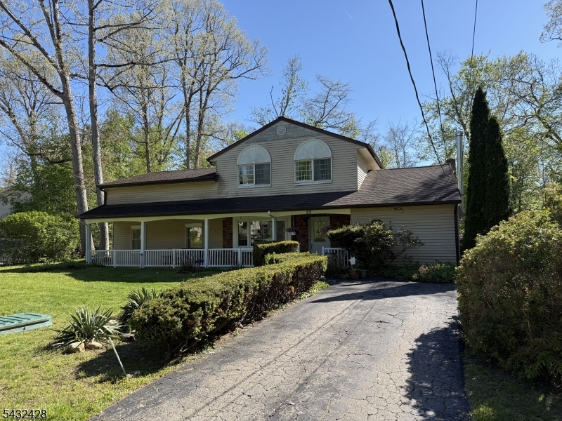 23 Lavina Trail Jefferson NJ 07438