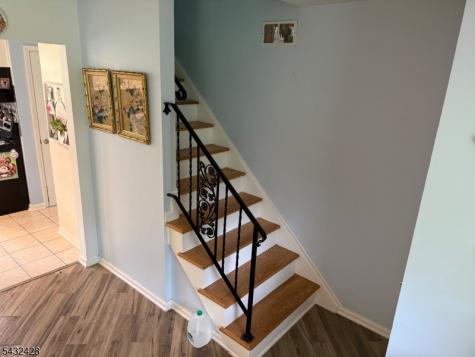 23 Lavina Trail Jefferson NJ 07438
