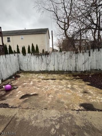 10 Mary Street Paterson NJ 07503