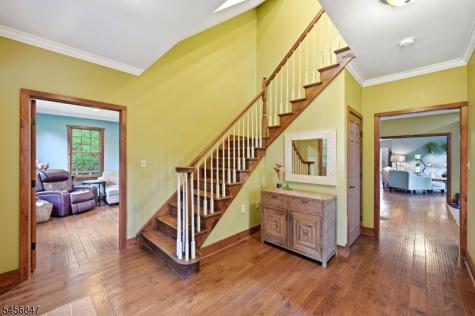 508 Maple Lane Allamuchy NJ 07821