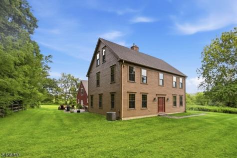 508 Maple Lane Allamuchy NJ 07821