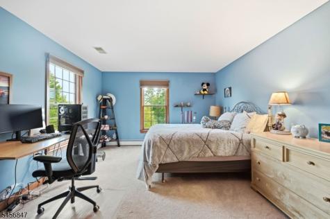 508 Maple Lane Allamuchy NJ 07821