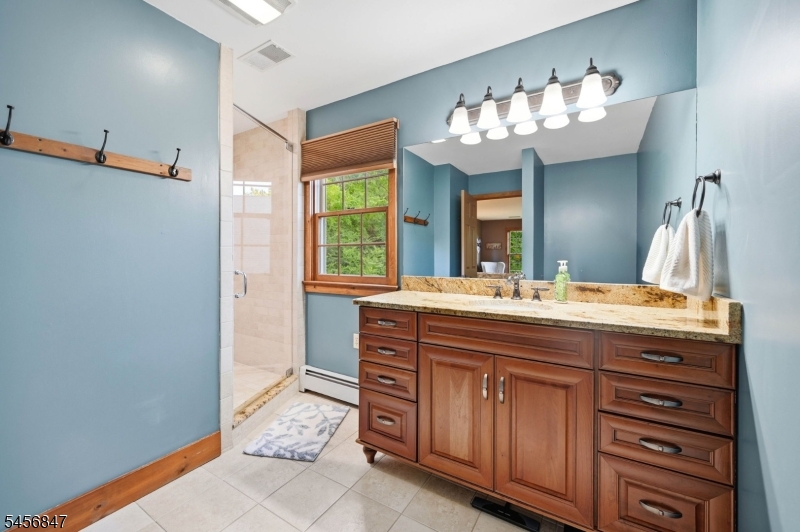 508 Maple Lane Allamuchy NJ 07821