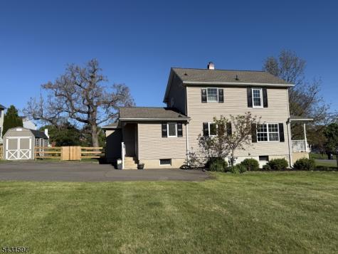 18 Kline Boulevard Readington NJ 08889