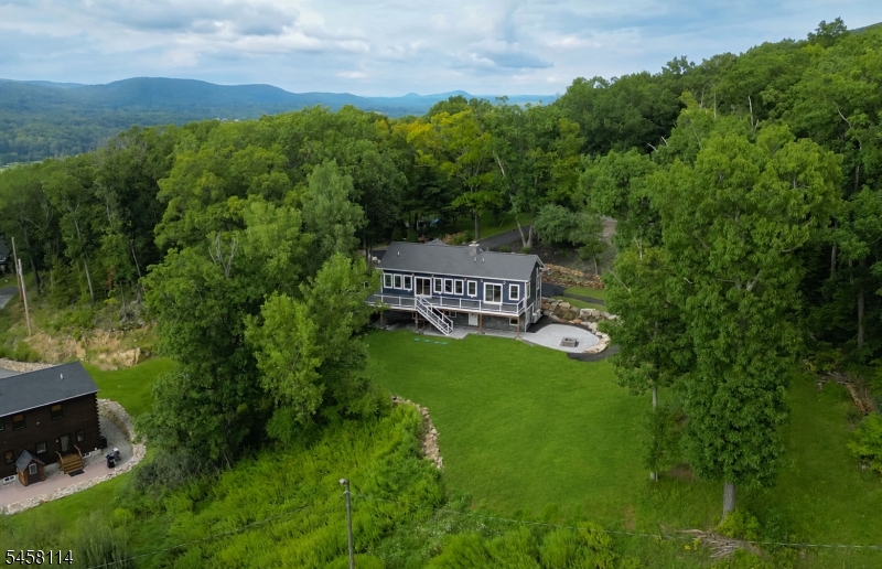 10 Alpine Trail Vernon NJ 07462