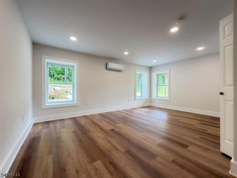 10 Alpine Trail Vernon NJ 07462