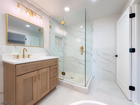 10 Alpine Trail Vernon NJ 07462