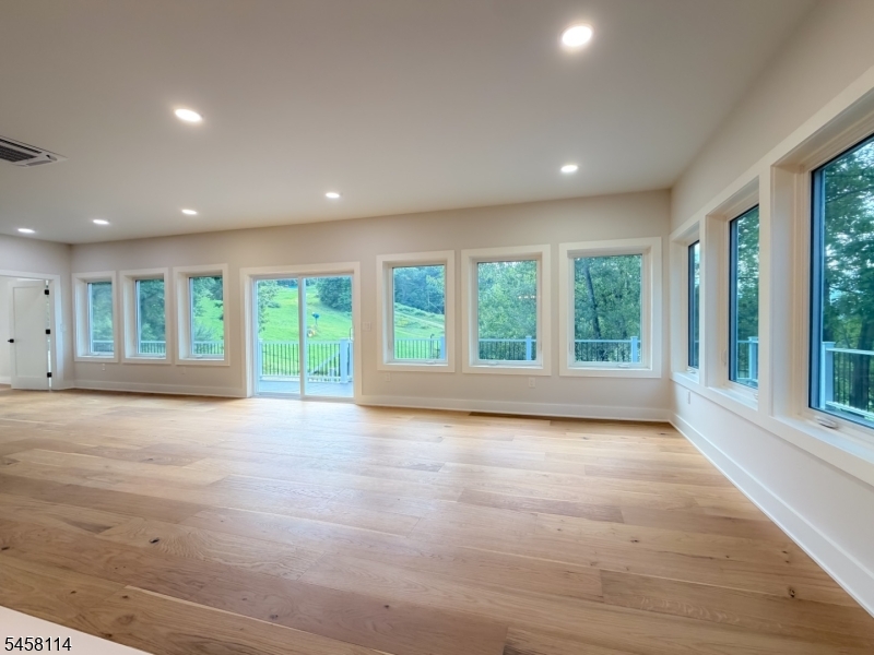 10 Alpine Trail Vernon NJ 07462