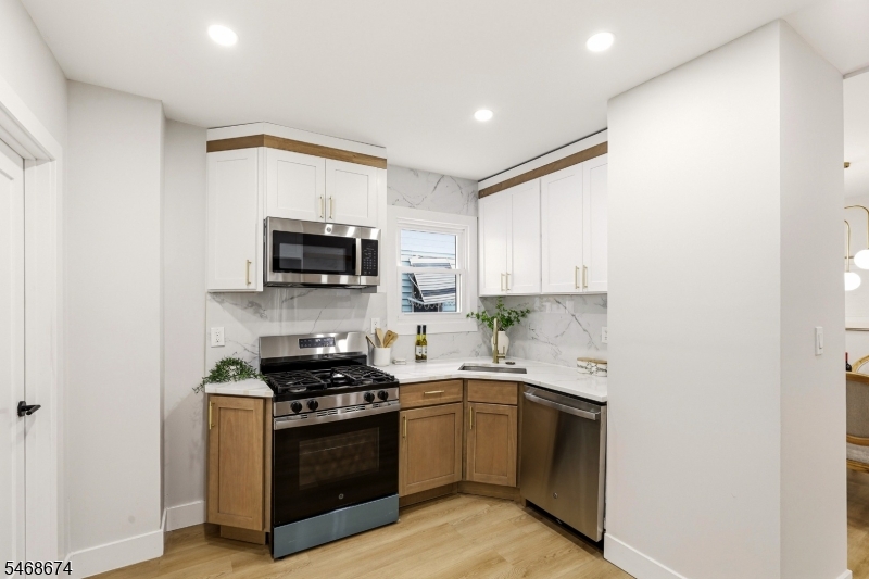 62 Unity Avenue Newark NJ 07106