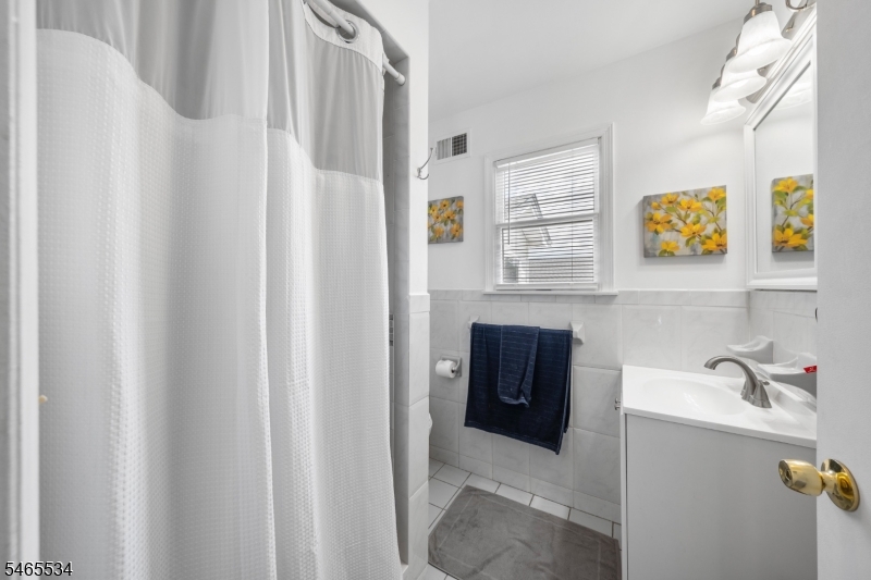 2173 Halsey Street Union NJ 07083