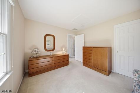 29 Castle Court Randolph NJ 07869