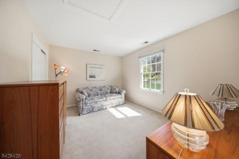 29 Castle Court Randolph NJ 07869