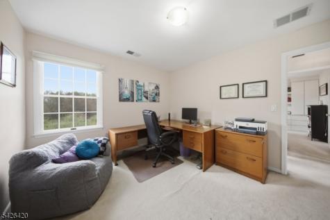 29 Castle Court Randolph NJ 07869