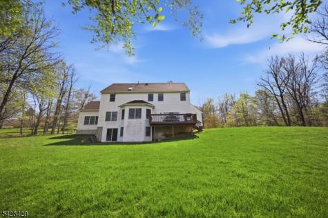 29 Castle Court Randolph NJ 07869
