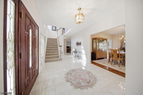 29 Castle Court Randolph NJ 07869