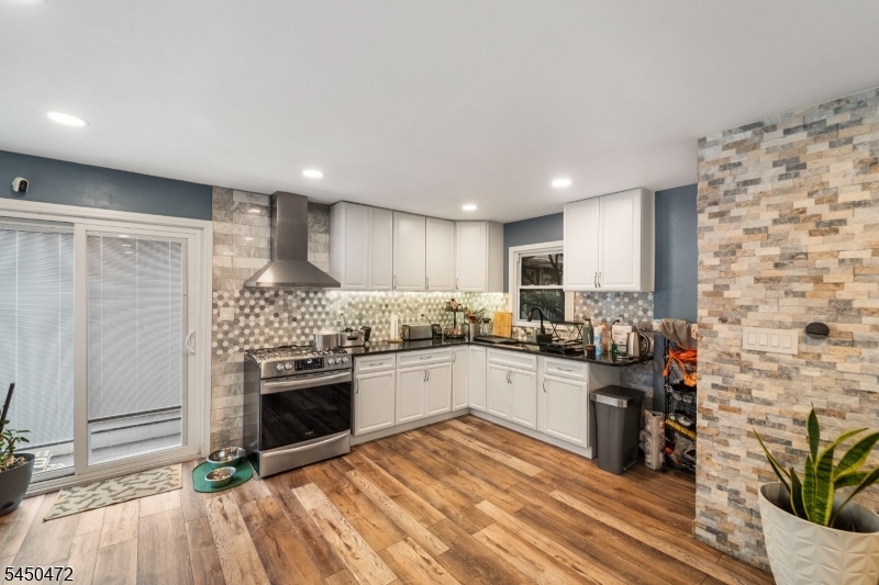 190 Devon Terrace Kearny NJ 07032