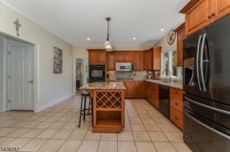 2 General Morgan Lane Lebanon NJ 08826