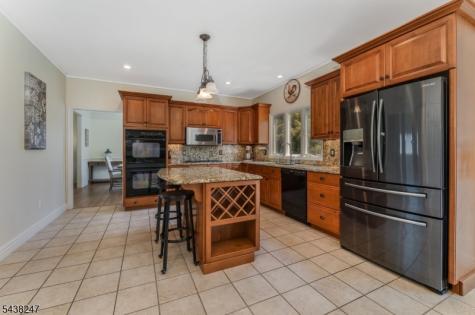 2 General Morgan Lane Lebanon NJ 08826