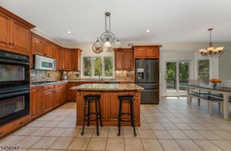 2 General Morgan Lane Lebanon NJ 08826