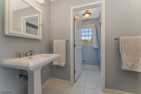 2 General Morgan Lane Lebanon NJ 08826