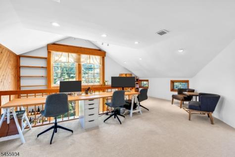 1 Spring Hill Road Franklin NJ 08801