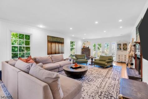 1 Spring Hill Road Franklin NJ 08801