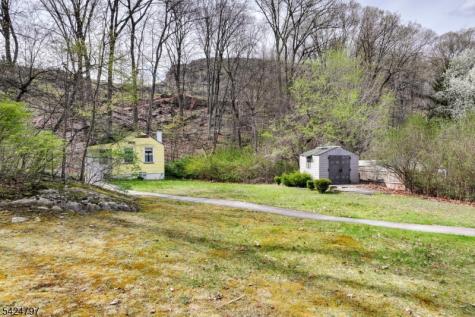 102 Greenwood Avenue Wanaque NJ 07420