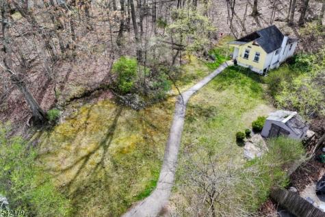 102 Greenwood Avenue Wanaque NJ 07420