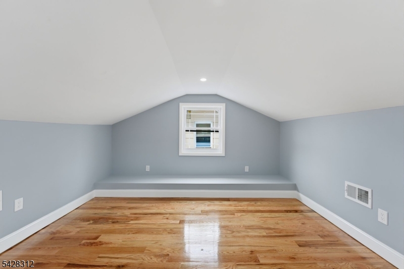 153 Brookside Avenue Irvington NJ 07111