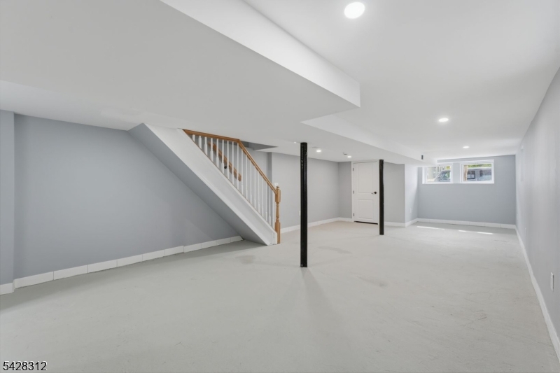 153 Brookside Avenue Irvington NJ 07111