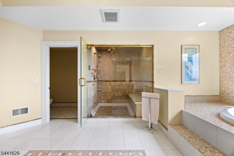 15 Adams Way Montville NJ 07082