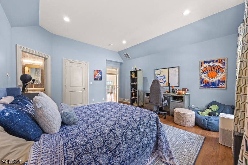 15 Adams Way Montville NJ 07082