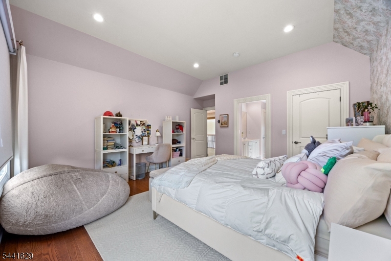 15 Adams Way Montville NJ 07082