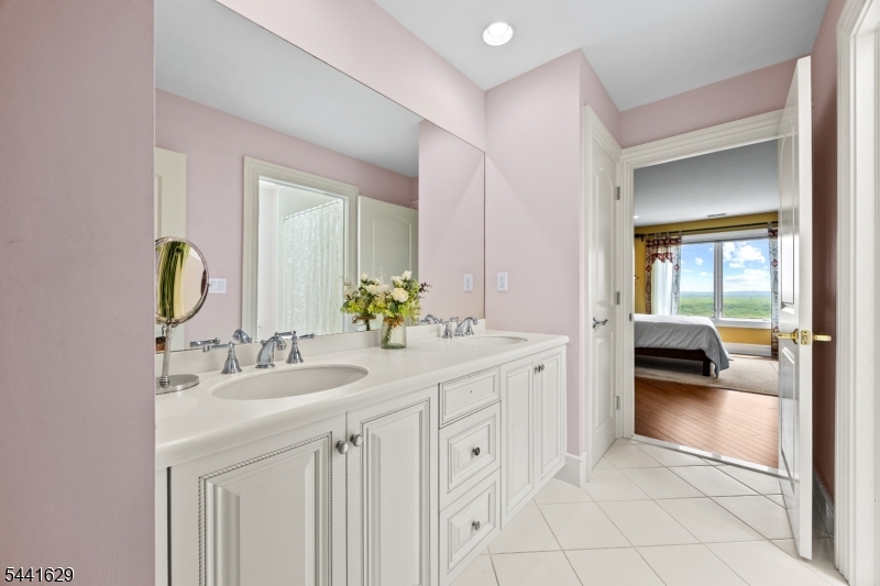 15 Adams Way Montville NJ 07082