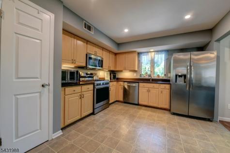 12 Ogden Terrace Butler NJ 07405