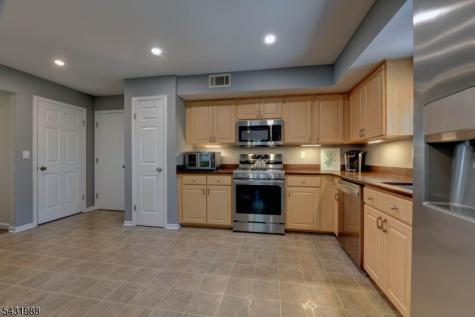 12 Ogden Terrace Butler NJ 07405