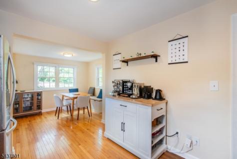 18 Columbia Avenue Berkeley Heights NJ 07922