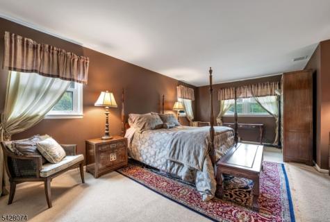 485 Eisenhower Court Wyckoff NJ 07481