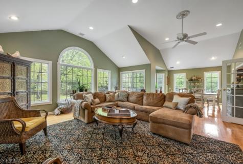 485 Eisenhower Court Wyckoff NJ 07481