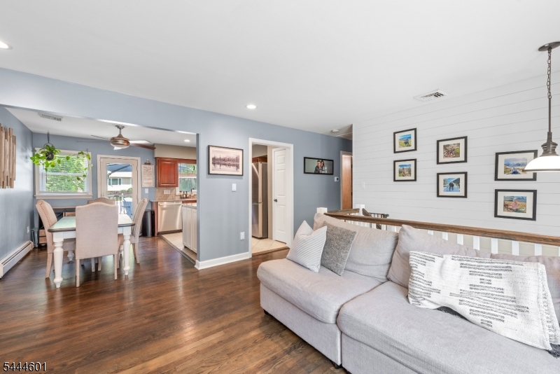 561 Rogers Drive Roxbury NJ 07850