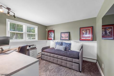 561 Rogers Drive Roxbury NJ 07850