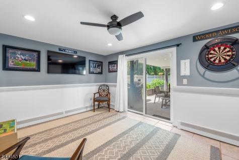 561 Rogers Drive Roxbury NJ 07850