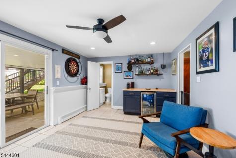 561 Rogers Drive Roxbury NJ 07850