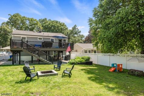 561 Rogers Drive Roxbury NJ 07850