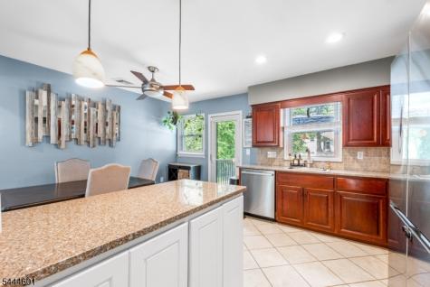 561 Rogers Drive Roxbury NJ 07850