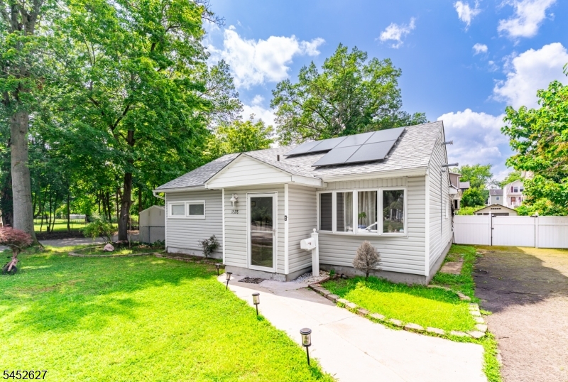 1528 Washington Avenue Pompton Lakes NJ 07442