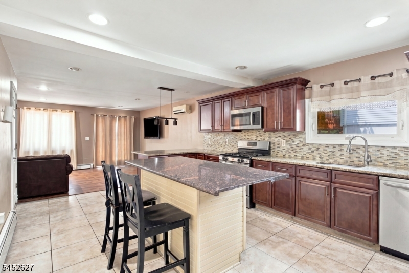 1528 Washington Avenue Pompton Lakes NJ 07442