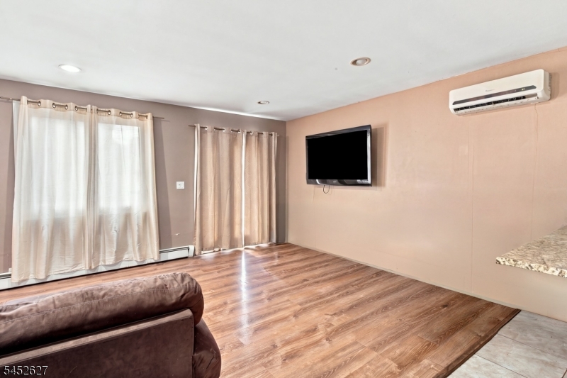 1528 Washington Avenue Pompton Lakes NJ 07442