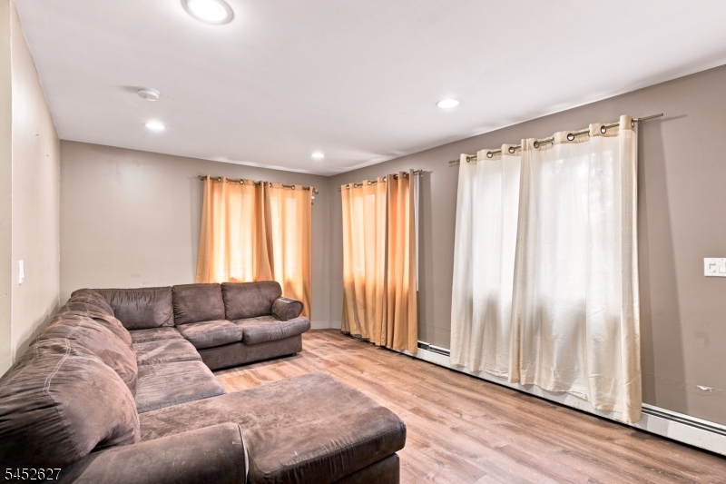 1528 Washington Avenue Pompton Lakes NJ 07442