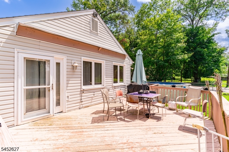 1528 Washington Avenue Pompton Lakes NJ 07442